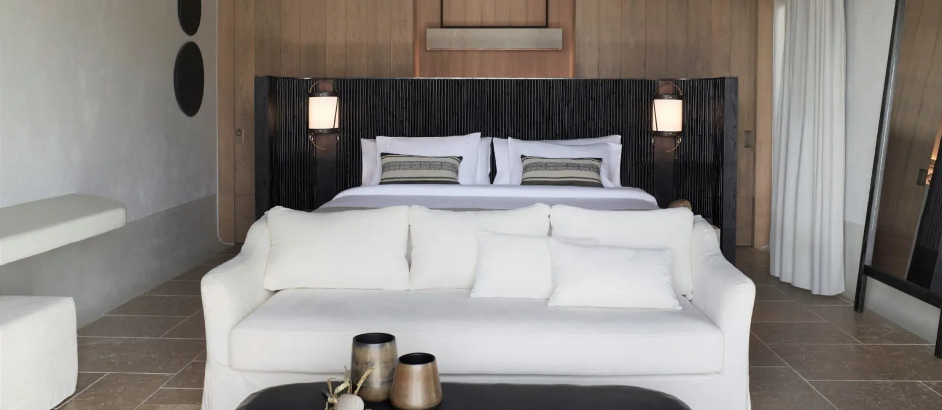 imgi_70_kalesma-suite-bed-closet-opt-2.jpg